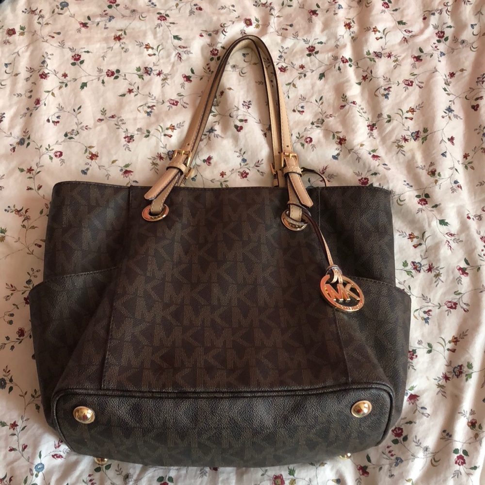 MK Tote